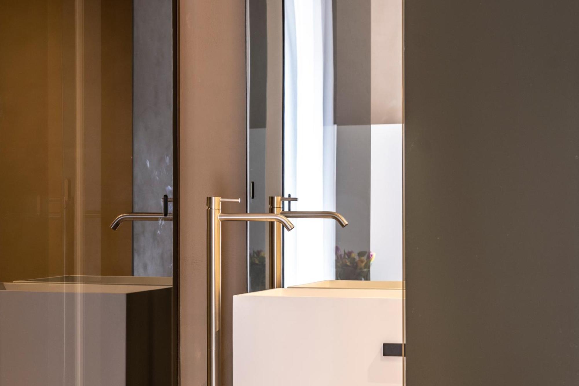 Amorgiu Luxury Suites Palermo Ngoại thất bức ảnh