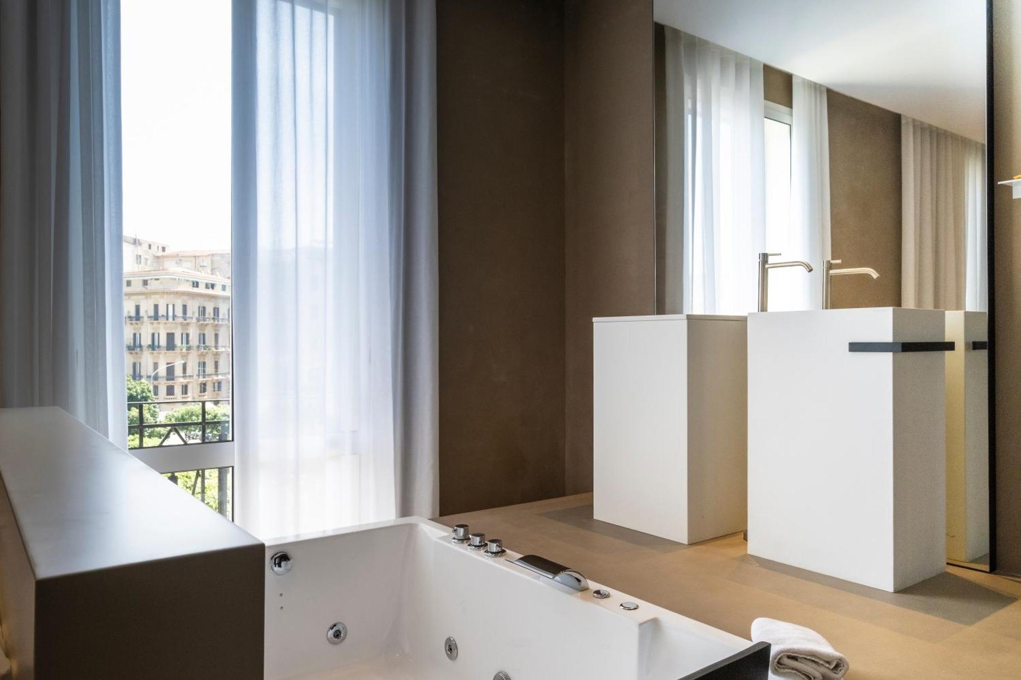 Amorgiu Luxury Suites Palermo Ngoại thất bức ảnh